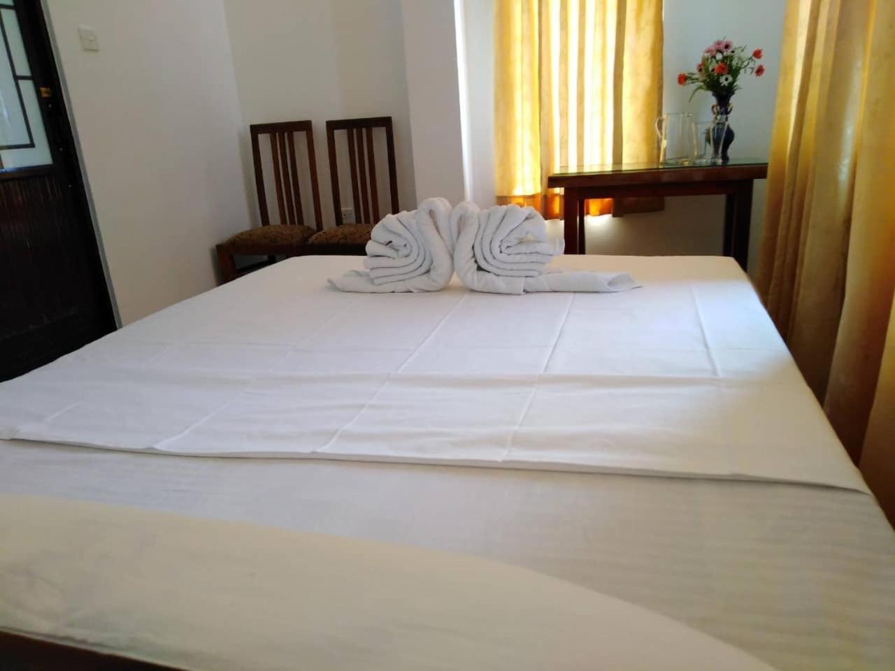 The Finz Hotel Hikkaduwa Exterior foto